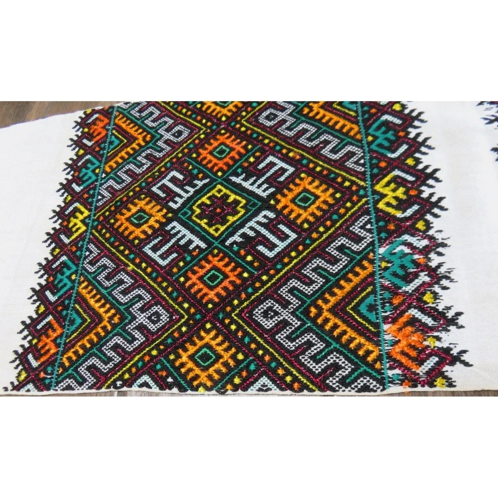 Oaxaca Mexican Handwoven Embroidered Fringed Table‎ Runner 41